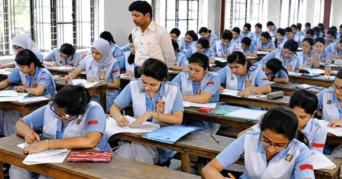 চট্টগ্রাম ছাড়া সব বোর্ডে এইচএসসি পরীক্ষা চলবে
