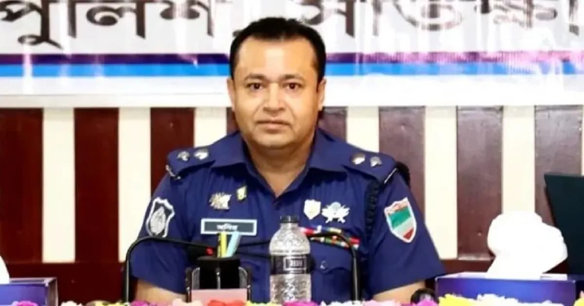 ডিএমপির সাবেক ডিসি মনিরুজ্জামান বরখাস্ত