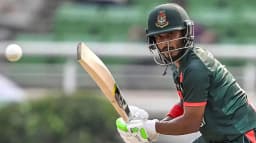 তানজিদ হাসান তামিমের দুর্দান্ত সেঞ্চুরি, উড়ছে বাংলাদেশ