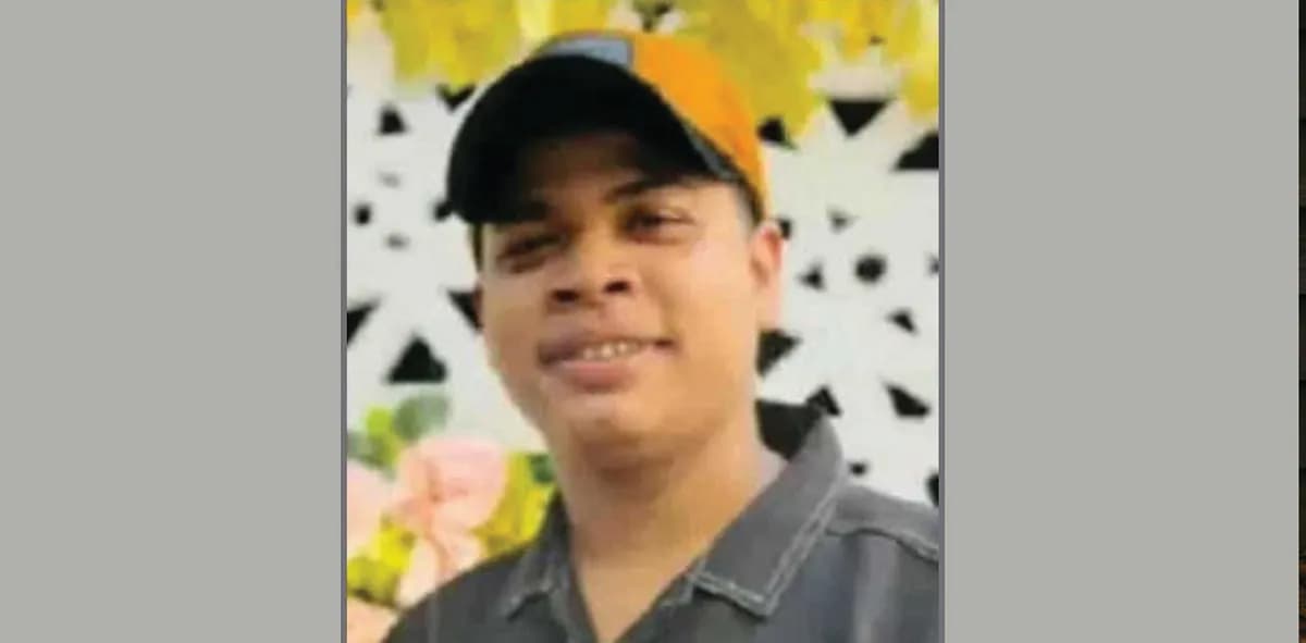 জেনেভা ক্যাম্পে দুই গ্রুপের সংঘর্ষে ককটেল বিস্ফোরণ, যুবক নিহত