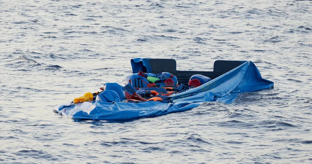 লিবিয়ার উপকূলে নৌকাডুবি, ৪২ অভিবাসীর মৃত্যাশঙ্কা