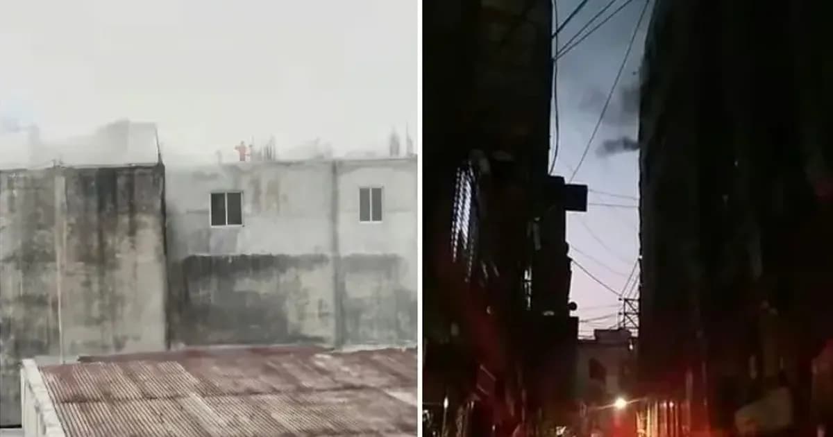দুই ঘণ্টায়ও নিয়ন্ত্রণে আসেনি চকবাজারে মার্কেটে লাগা আগুন