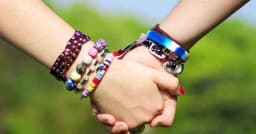 নারী-পুরুষের বন্ধুত্ব নিয়ে ইসলামে যে বিধান রয়েছে