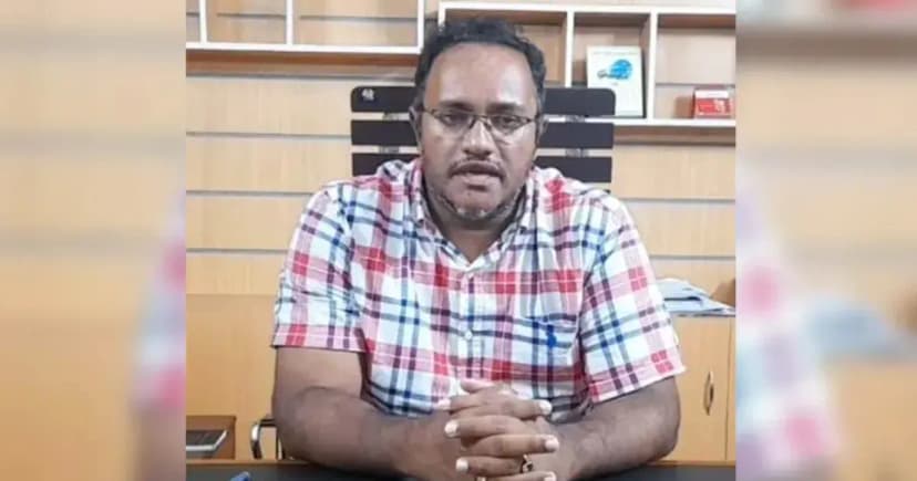 সাংবাদিকে প্রকৌশলী সুব্রত’র হুমকি লাশ পড়বে চেয়ার ছাড়ব না