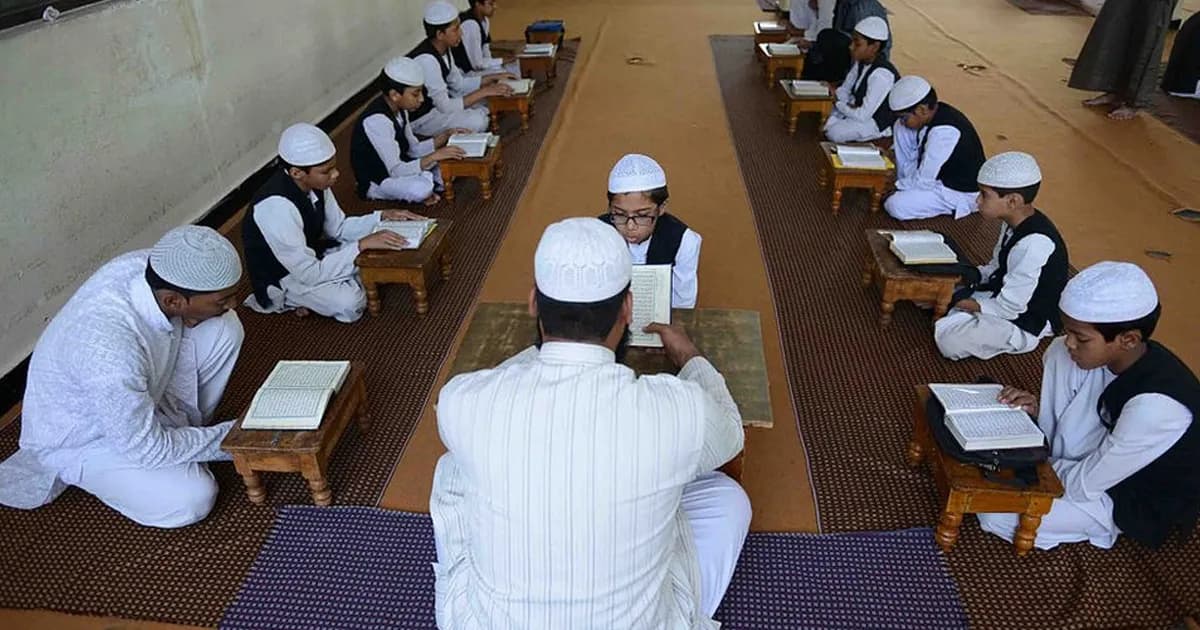 পশ্চিমবঙ্গে একসঙ্গে ২৫২ মাদরাসা বন্ধ করে দিল বিজেপি সরকার