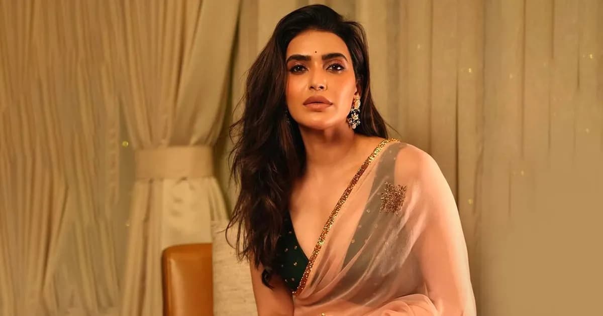 ৪২ বছরে মা হচ্ছেন জনপ্রিয় অভিনেত্রী কারিশমা তান্না