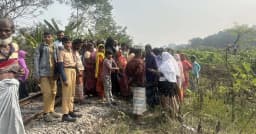 পূবাইলে ট্রেনে কাটা পড়ে প্রাণ গেল মা ও দুই সন্তানের