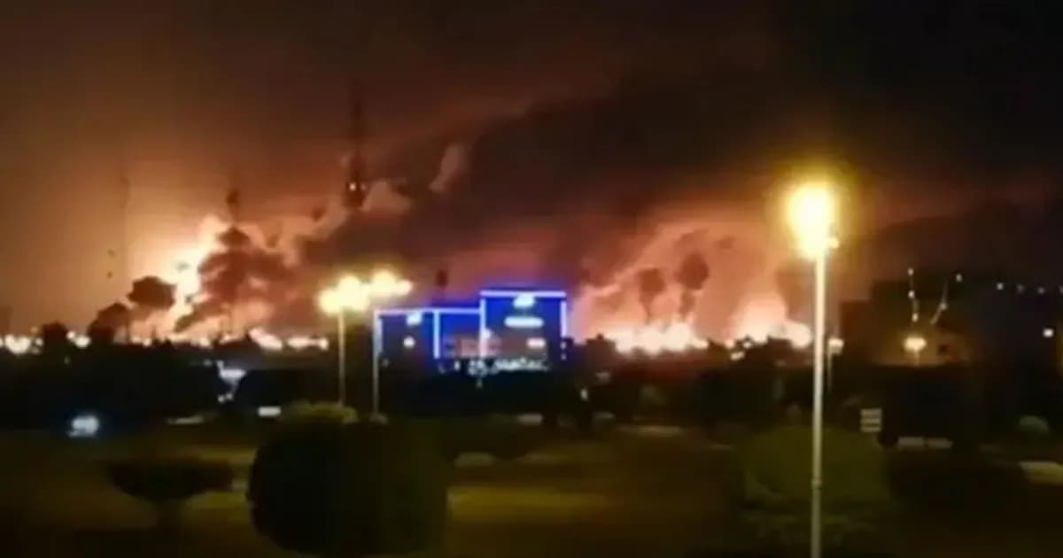 ইরানের ড্রোন হামলার পর গ্যাস উৎপাদন বন্ধ ঘোষণা করলো কাতার