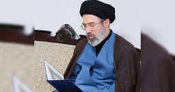ইরানের নতুন সর্বোচ্চ নেতা হিসেবে নির্বাচিত মোজতবা খামেনি