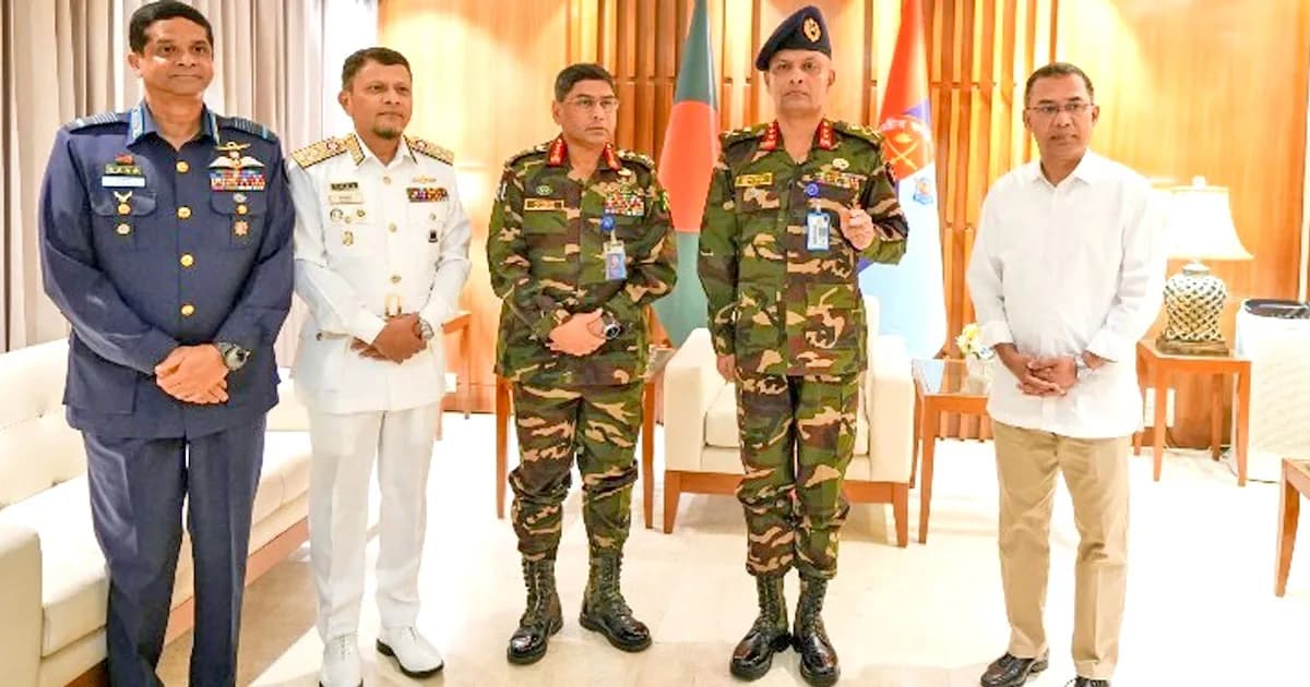 প্রথমবার সশস্ত্র বাহিনী বিভাগে অফিস করলেন প্রধানমন্ত্রী