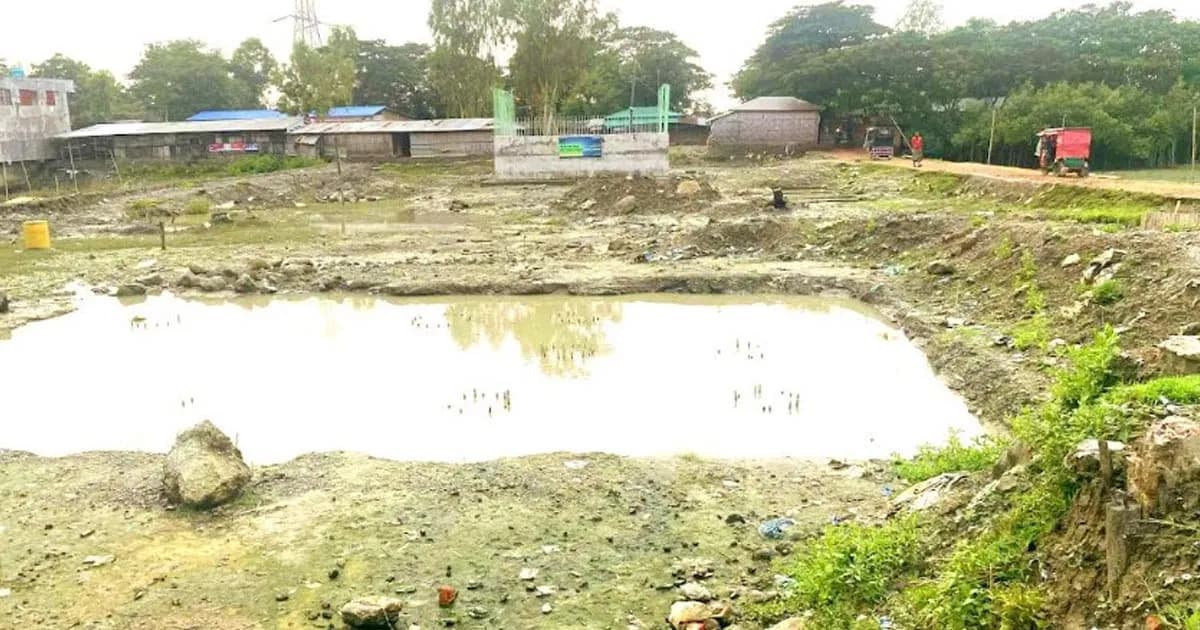 পেকুয়ায় ভোগান্তিতে দুই ইউনিয়নের ১৫ হাজার মানুষ