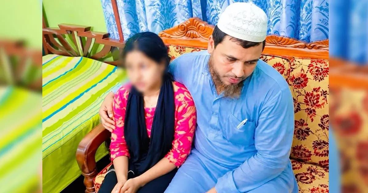অনৈতিক কাজের সময় তরুণীসহ মসজিদের ইমাম আটক
