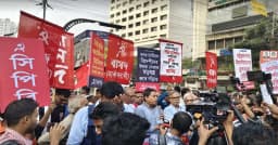 বন্দর চুক্তি নিয়ে বাম জোটের মিছিল, কাকরাইল মোড়ে পুলিশের বাধা