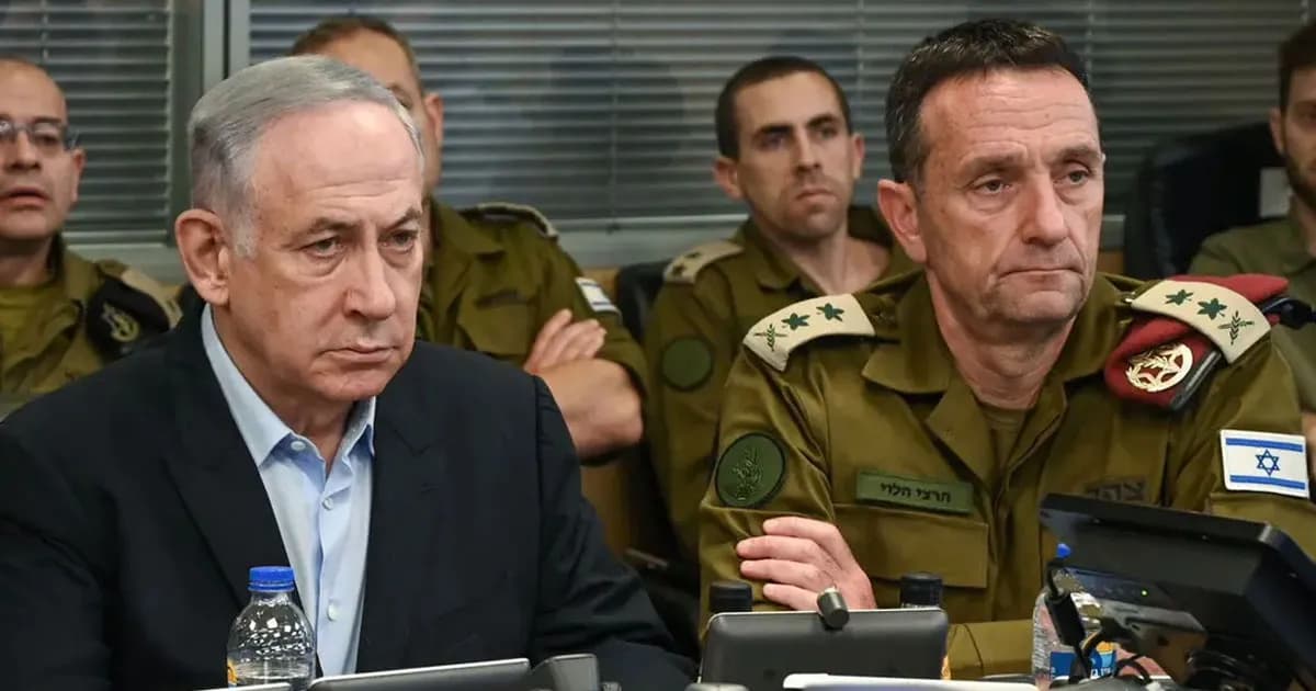 ইসরায়েলি সাবেক সেনাপ্রধানের ডিভাইস হ্যাক, ১৯ হাজার ফাইল ফাঁসের দাবি