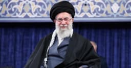 খামেনি বেঁচে আছেন, দৃঢ়তার সঙ্গে যুদ্ধের ময়দানে নেতৃত্ব দিচ্ছেন