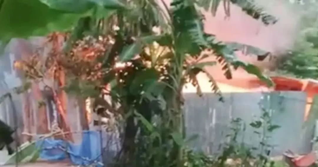 পাবনায় ধর্ষণ-হত্যার ঘটনায় আসামিদের বাড়িতে আগুন, দগ্ধে ৩ জনের মৃত্যু