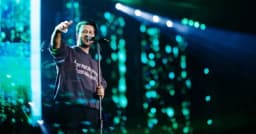 আতিফ আসলামের কনসার্ট বাতিল, আয়োজককে প্রতারণার অভিযোগে মামলা