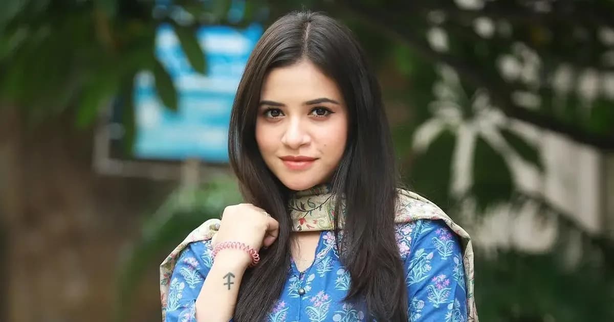 মায়ের জন্য দোয়া চাইলেন অভিনেত্রী তাসনুভা তিশা