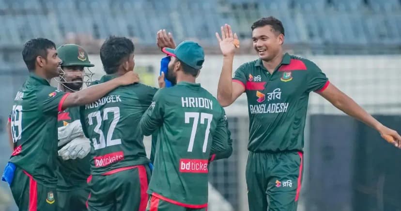 শূন্য রানে তিন উইকেট, শুরুতেই ব্যাটিং বিপর্যয়ে অস্ট্রেলিয়া