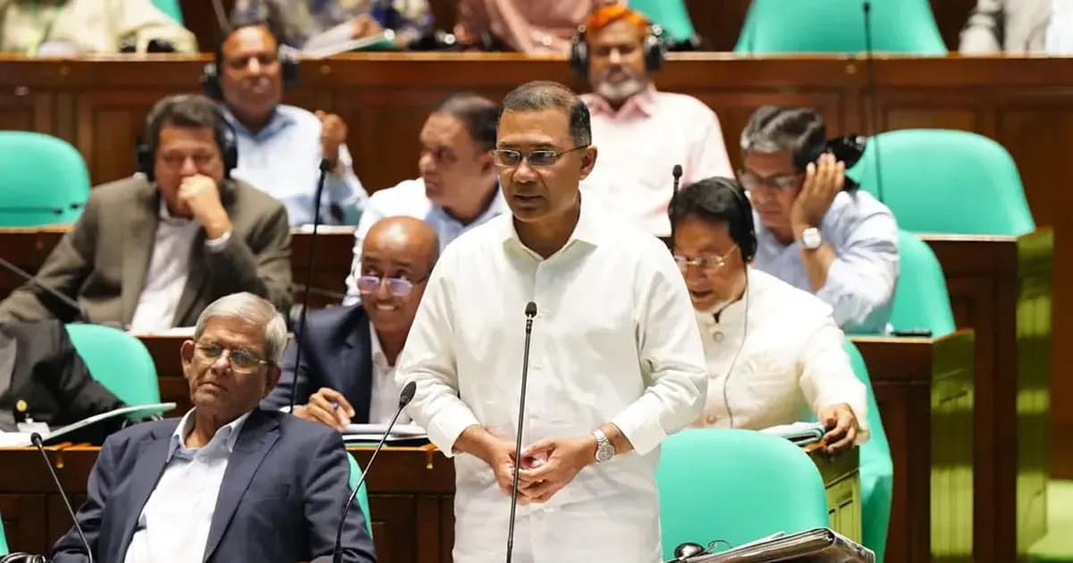প্রশাসনিক কাজে স্বচ্ছতা ও জবাবদিহিতা নিশ্চিত করতে হবে