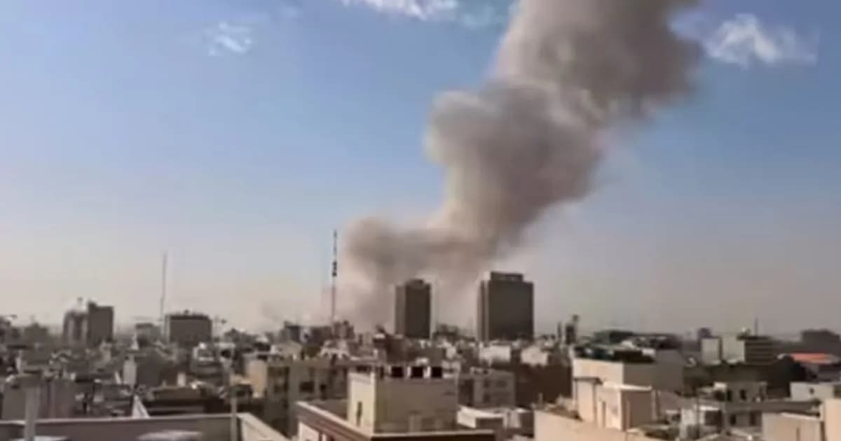 সৌদি আরবে নতুন করে বিস্ফোরণ, ওমান উপকূলে তেলবাহী জাহাজে হামলা