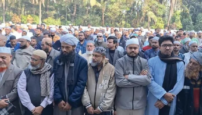 চবিতে খালেদা জিয়ার গায়েবানা জানাজা অনুষ্ঠিত