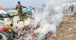 চাঁদপুরে যৌথ বাহিনির অভিযানে ১০ লক্ষ টাকার অবৈধ সিগারেট জব্দ