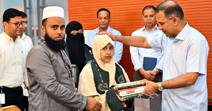 আন্তর্জাতিক কোরআন প্রতিযোগিতার বিজয়ী হাফেজদের প্রধানমন্ত্রীর সংবর্ধনা