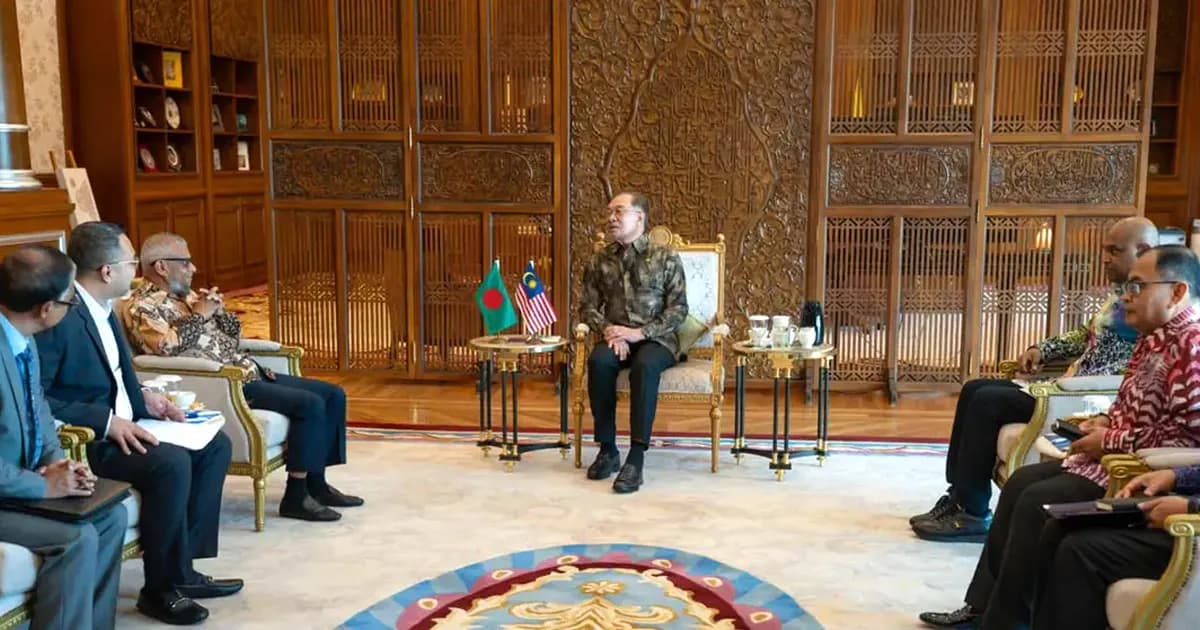 শ্রমবাজার খোলার বিষয়ে বড় সুখবর দিলো মালয়েশিয়া