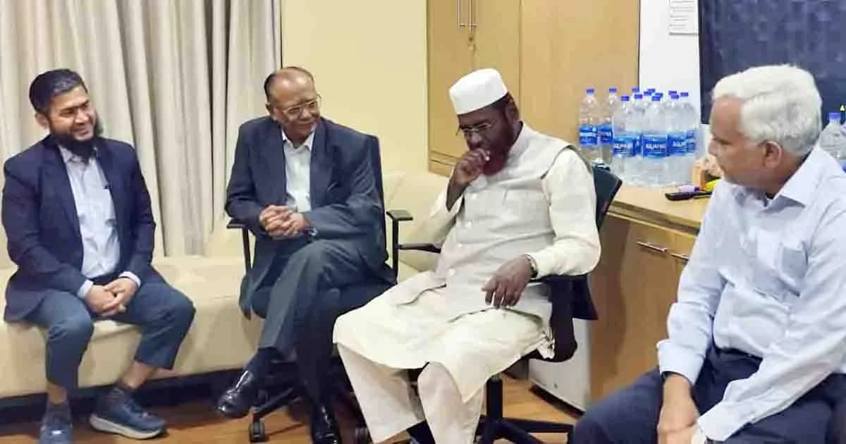 হাসপাতালে গিয়ে বিএনপি চেয়ারপারসনের খোঁজ নিলেন জামায়াত সেক্রেটারি