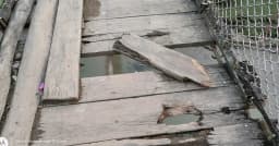 রাজস্থলীর একমাত্র ঝুলন্ত সেতু এখন ঝুঁকির প্রতীক