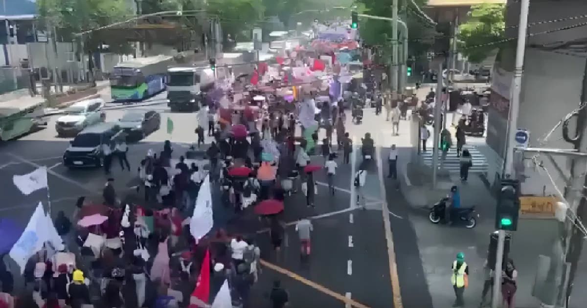 জ্বালানির দাম বাড়ায় বিক্ষোভে উত্তাল ফিলিপাইন, দেশজুড়ে ধর্মঘট