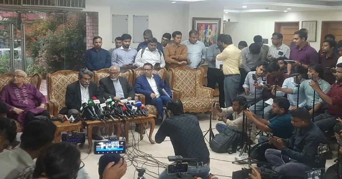 গণভোটের পক্ষে একমত সব রাজনৈতিক দল: আলী রীয়াজ