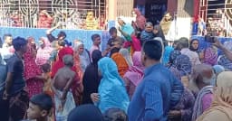 মাদক নিয়ে বাড়িতে প্রবেশে বাধা, মা ও ভাইকে কুপিয়ে হত্যা