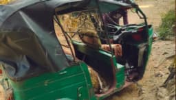 রাঙ্গুনিয়ায় দুই সিএনজির মুখোমুখি সংঘর্ষ, চালক আহত