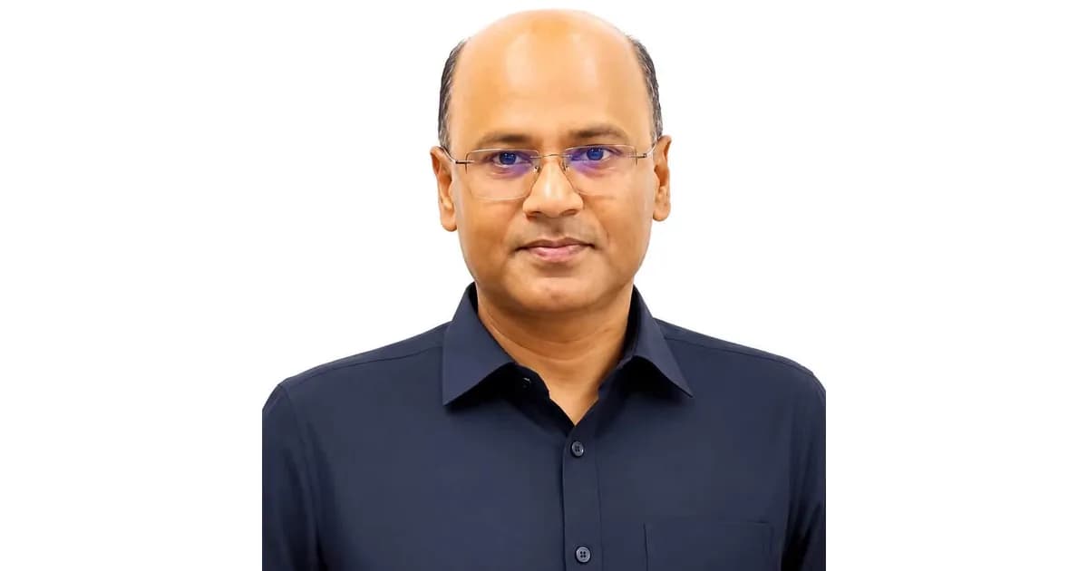 ১৭ বছরের প্রতিকূলতা পেরিয়ে সহযোগী অধ্যাপক ডাঃ শাহ আসাদুজ্জামান