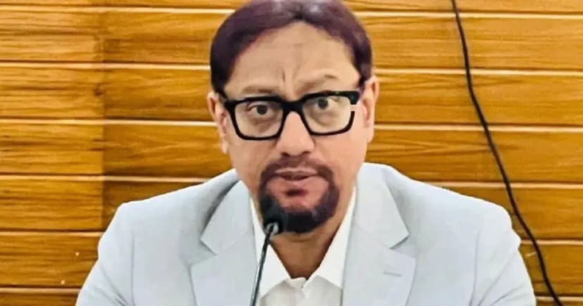 চসিক মেয়র থেকে প্রশাসক হলেন ডা. শাহাদাত হোসেন