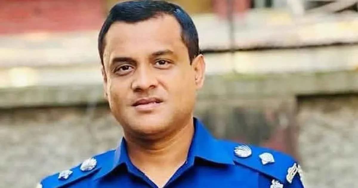 হঠাৎ ফেসবুকে এসপির আক্ষেপ, ‘আমার আর চাকরি করা হলো না’