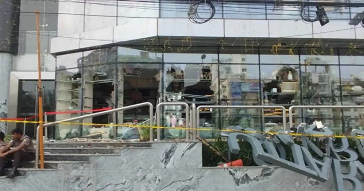 উত্তরায় শপিংমলে হামলা-ভাঙচুরের ঘটনায় ৭০০ জনের বিরুদ্ধে মামলা