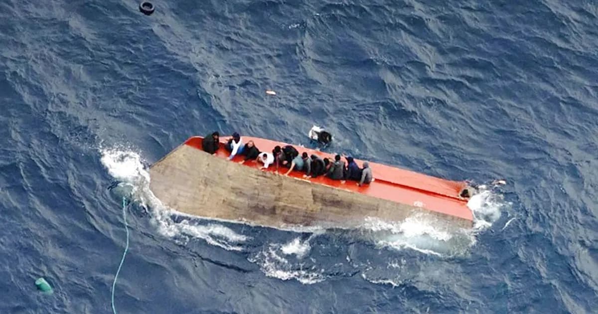 ভূমধ্যসাগরে নৌযান ডুবে ৭০ অভিবাসনপ্রত্যাশী নিখোঁজ, বাংলাদেশিসহ ৩২ জন উদ্ধার