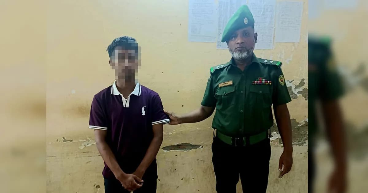 আনসারের অভিযানে জাতীয় বক্ষব্যাধি হাসপাতালে দালাল আটক