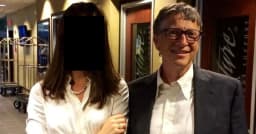 দুই রুশ নারীর সঙ্গে সম্পর্ক স্বীকার করলেন বিল গেটস