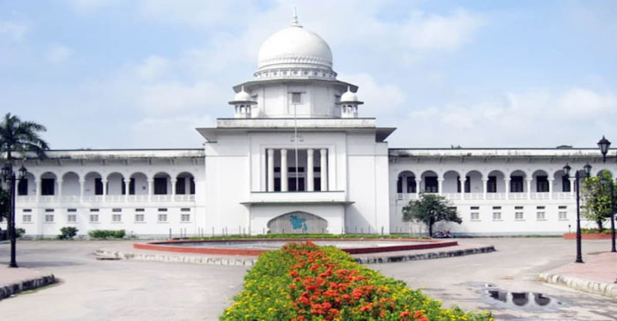 ‘কোনো সাংবাদিক নিউজের সোর্স প্রকাশে বাধ্য নয়’