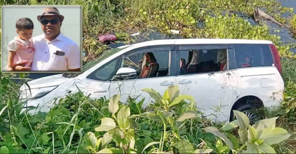 সড়কে ঝরল বাবা-মেয়ের প্রাণ