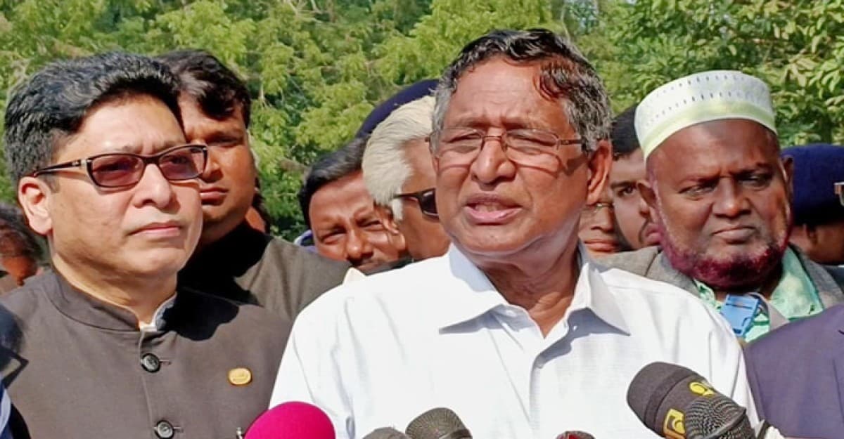 আমরা কাউকে ছাড় দেব না: কৃষিমন্ত্রী