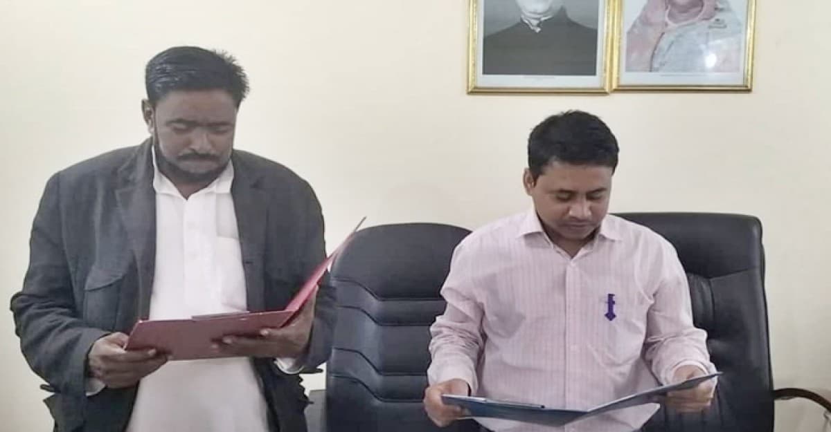 ইউপি সদস্য শপথের পর, ছুটতে হলো মনোনয়নপত্র সংগ্রহে