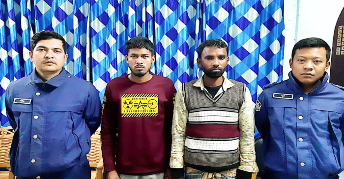 মায়ের সাথে দেখা করানোর কথা বলে বন্ধুদের নিয়ে ধর্ষণ