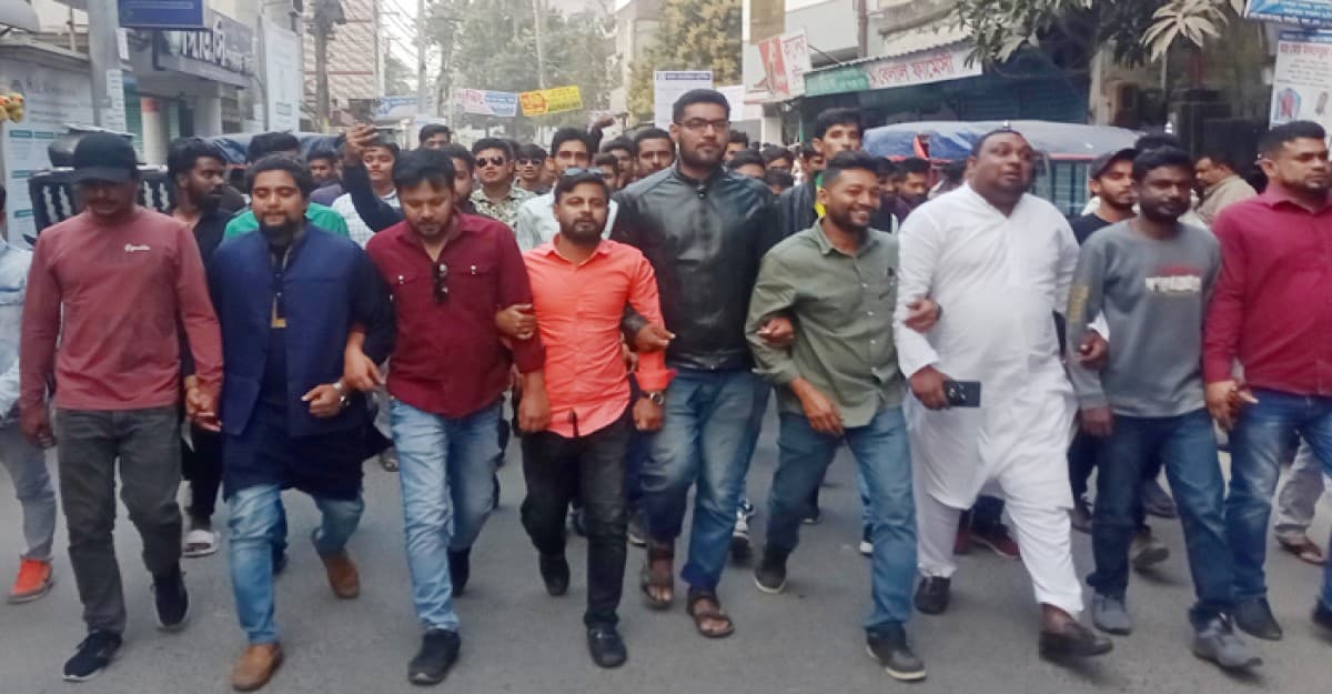 সাহাবুদ্দিন চুপ্পু রাষ্ট্রপতি হওয়ায় তাজুল ইসলামের নেতৃত্বে আনন্দ মিছিল