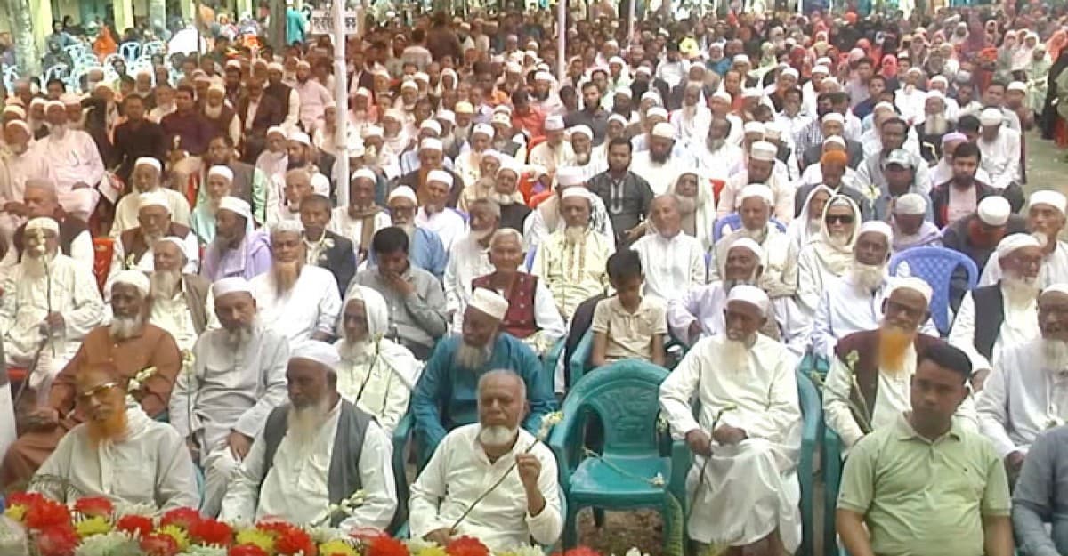 একসঙ্গে ৫২০ শিক্ষককে বিদায় সংবর্ধনা