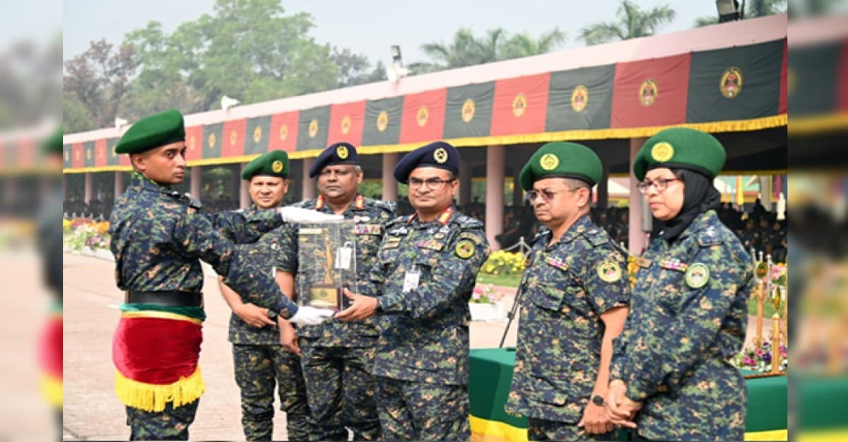 আনসার কর্মকর্তাদের প্রশিক্ষণ সমাপনী কুচকাওয়াজ অনুষ্ঠিত